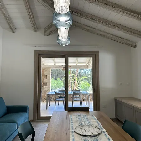 Smeraldo Villa *