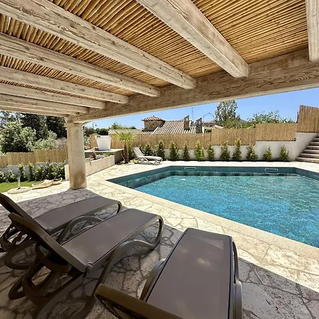 Smeraldo Villa *