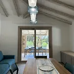 Smeraldo Villa *